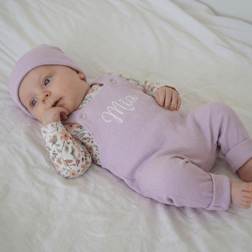 Babykleidung