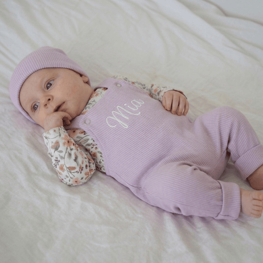 Babykleidung