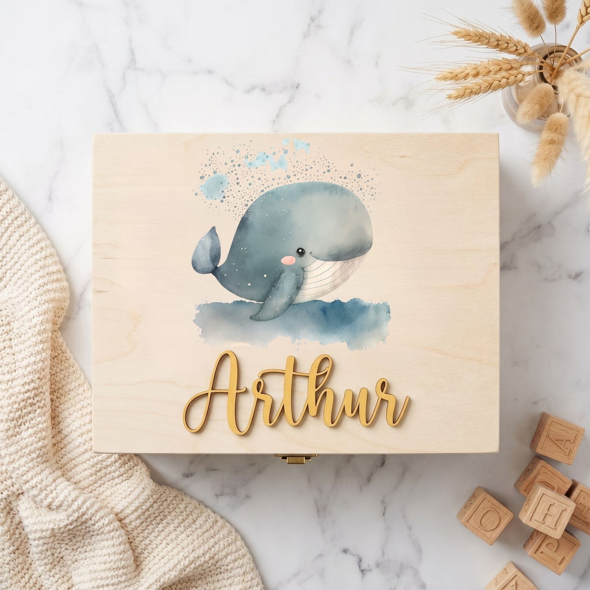 Baby Erinnerungsbox Junge Wal Motiv – personalisiertes Geschenk zur Geburt · Talu Kids