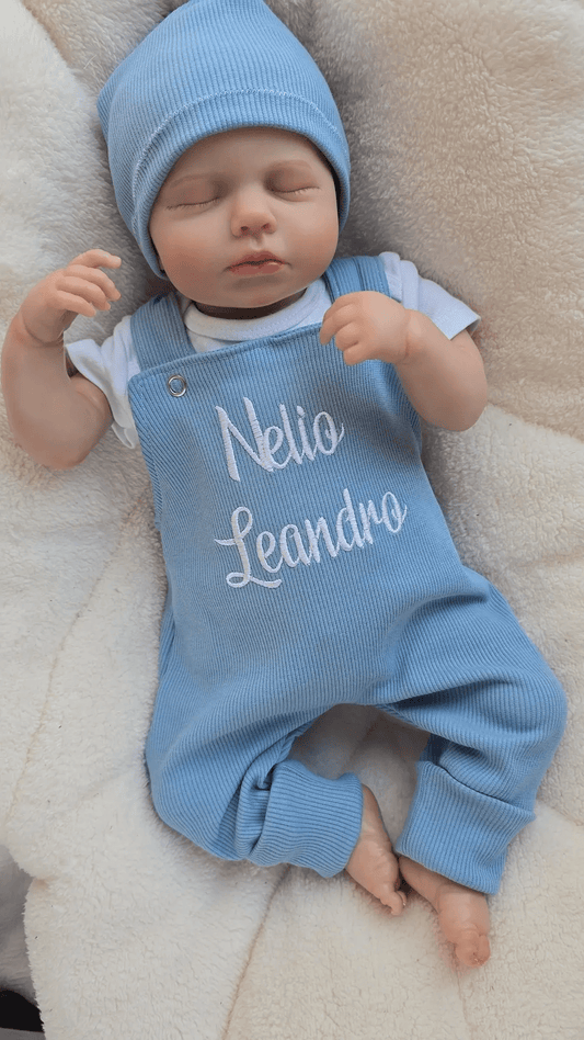 Handgemachtes Set aus Latzhose und Mütze für Babys und Kinder,  weicher Ripp-Jersey, Gr. 44-110