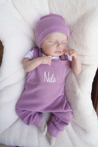 In Deutschland handgemachte Babylatzhose individuell personalisierbar für Mädchen und Jungen.