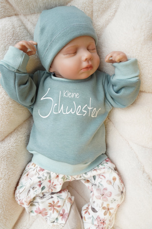 Einlagige Sweat-Mütze für Babys und Kinder, personalisierbar mit z.b. Namen, handgemacht in Deutschland.