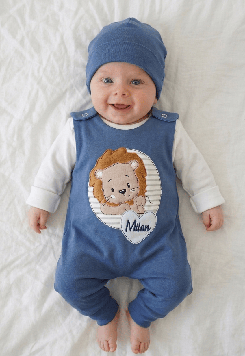 Strampler mit Namen handgemacht – Baby Strampler mit Applikation aus Bayern · Talu Kids