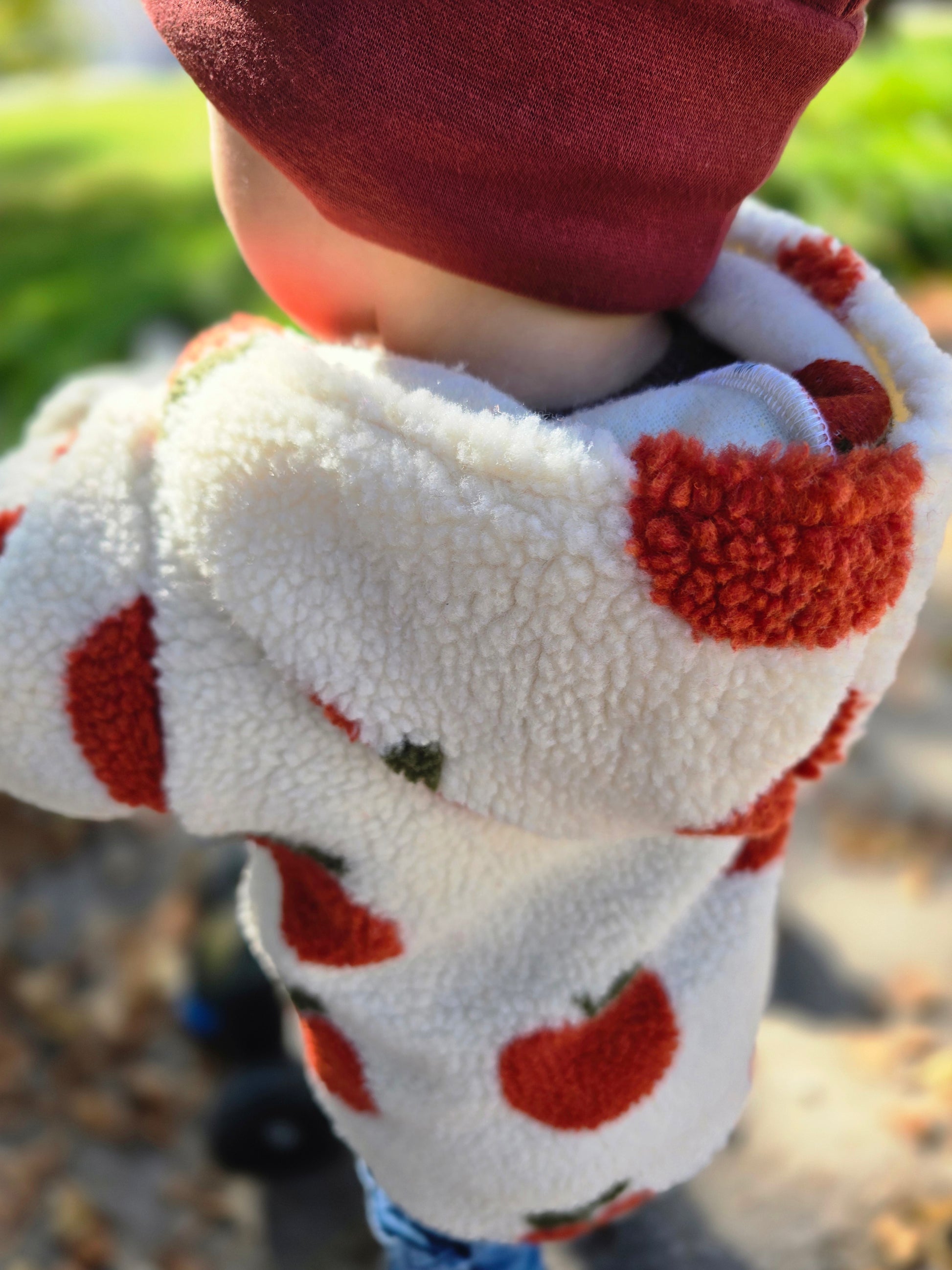 Teddy Jacke für Kinder und Babys. Die Jacke ist in 8 verschiedenen Farben und Motiven erhätlich.