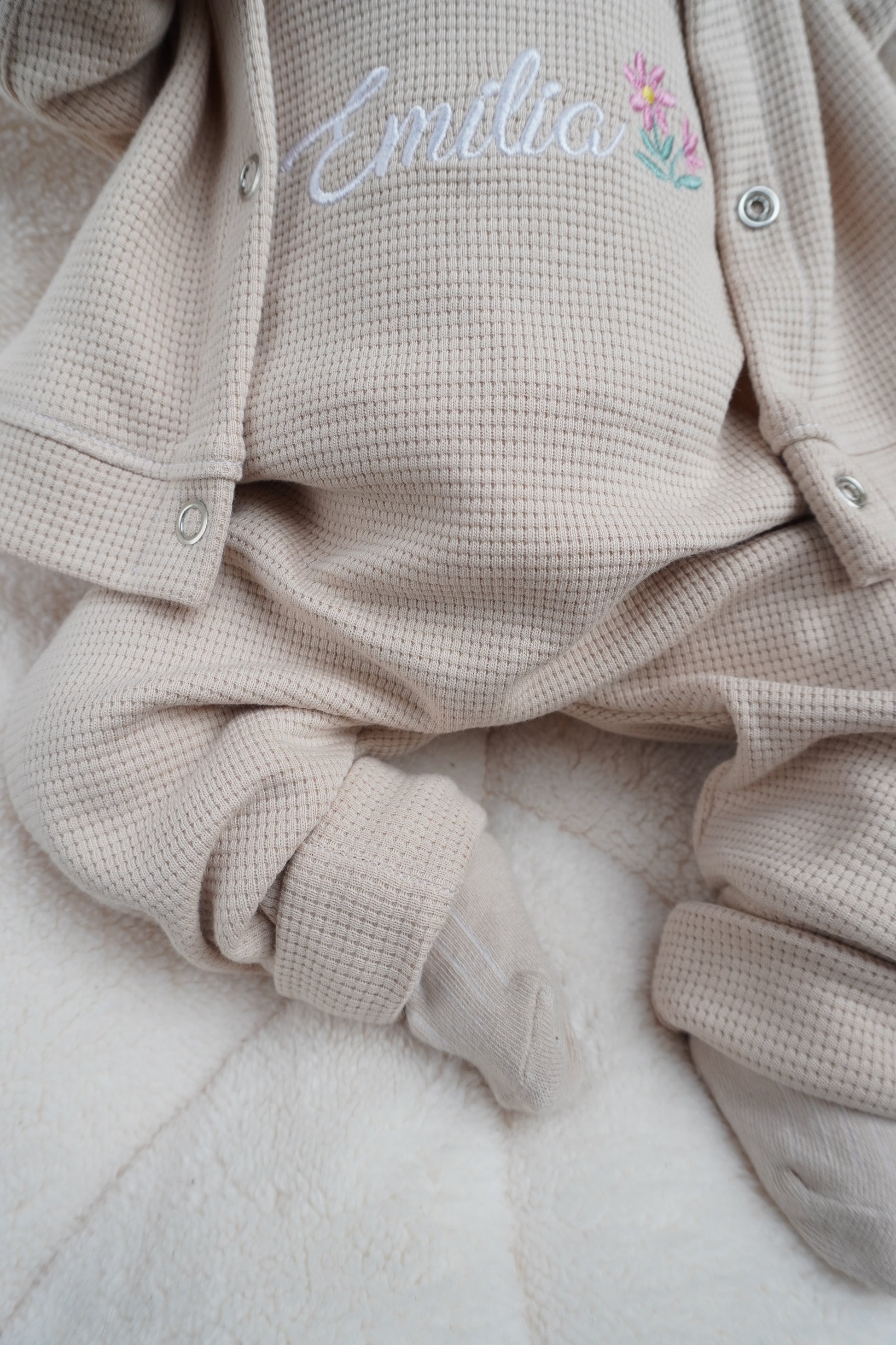 Individuell bestickbares Baby-Set mit Blume | Waffelstrick - Myawi-Kids