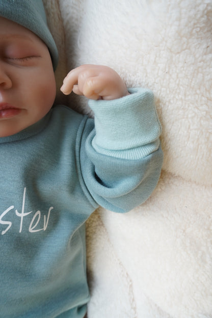 Handgemachter Pullover aus kuscheligem Sweat mit Bügelbild für kleine und große Geschwister. In vielen wunderschönen Farben erhältlich